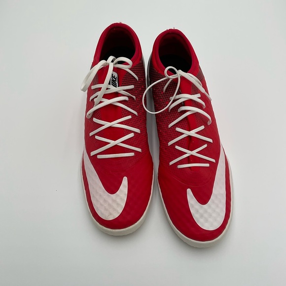 NIKEiD Custom Shoe - Picture 3 of 6